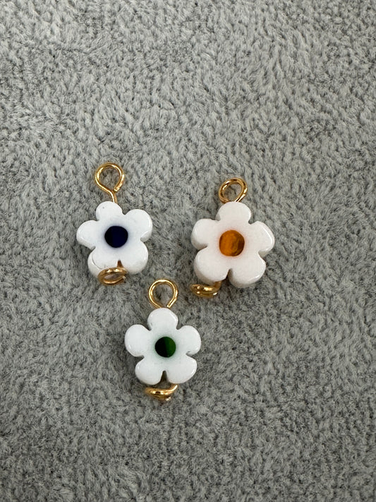 Random White Flower Bead